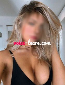 מבריק, בעל גוף אתלטי, שהופך את עיסוי