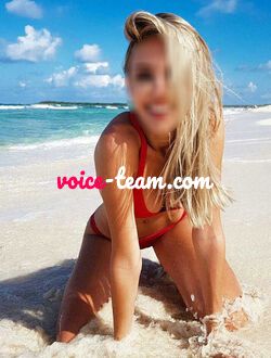 זהב, עם מודל מהממת נראה, צריכה מאהב